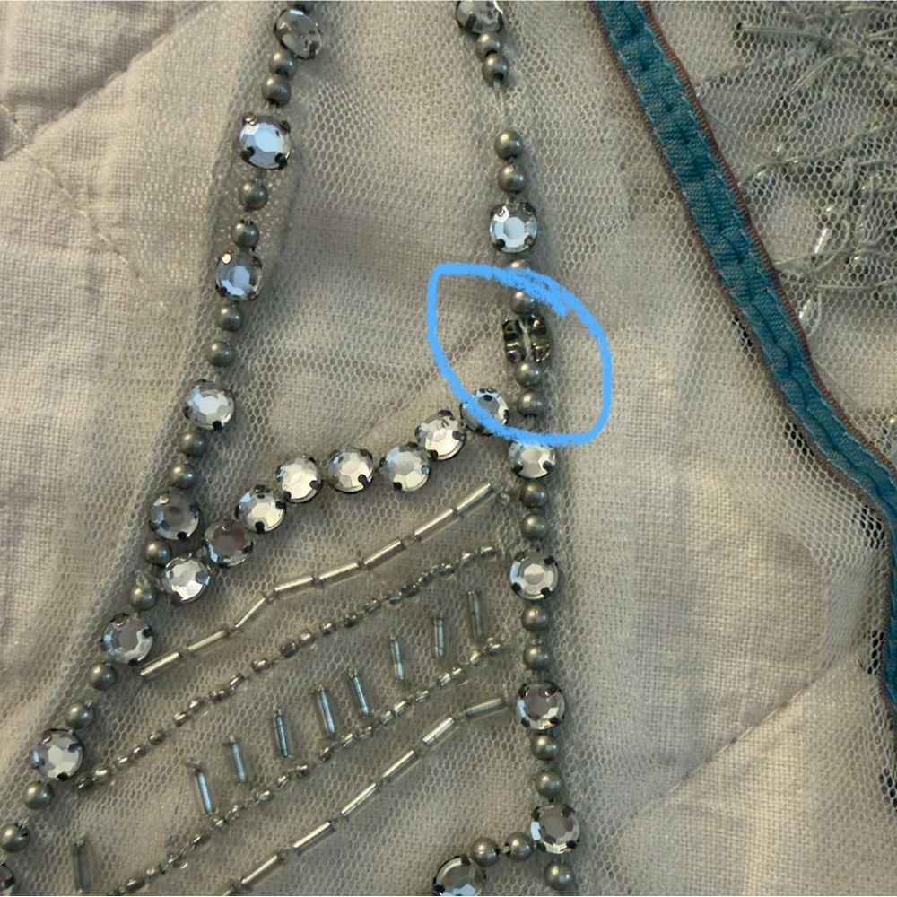 Beaded/jeweled detailed blouse - Picture 5 of 5